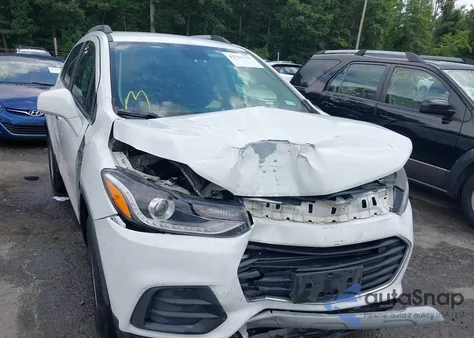 2018 Chevrolet Trax Lt z USA, uszkodzony, nr VIN KL7CJLSB3JB597447